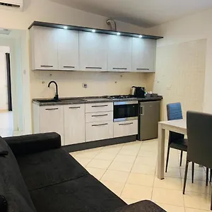 The House Fiera Di Roma Aeroporto Fiumicino Apartamento